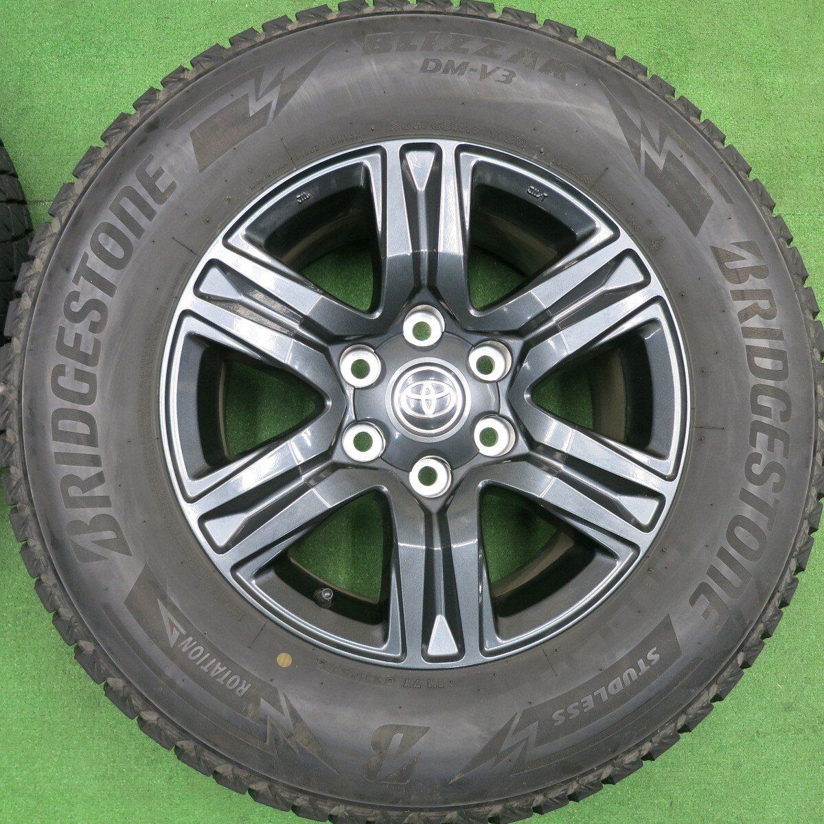 ハイラックス　ブリザックDM-V3スタッドレス265/65R17ホイールセット ハイラックス ブリザックDM-V3スタッドレス265/65R17ホイールセット