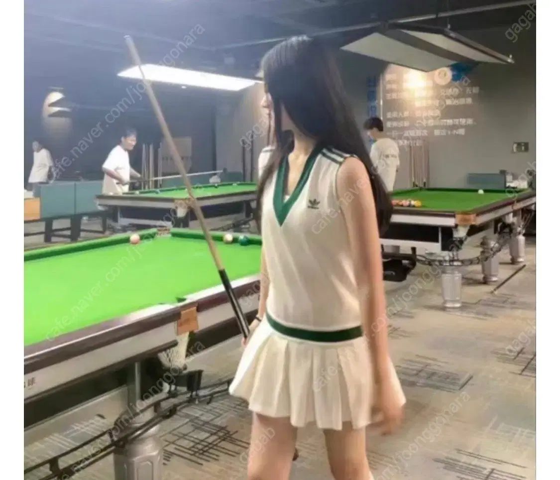 1回着用の 無地 アディダス 正規品 アディダス テニス ドレス ゴルフ V