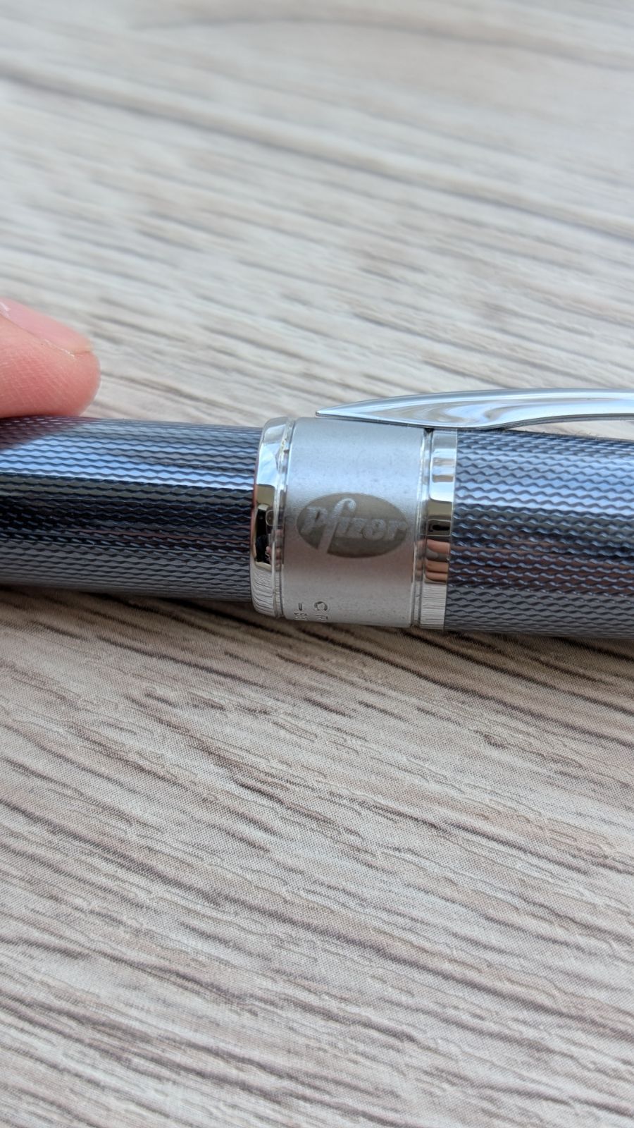 CROSS アポジー ボールペン（フロスティスティール）美品 詳細ページ