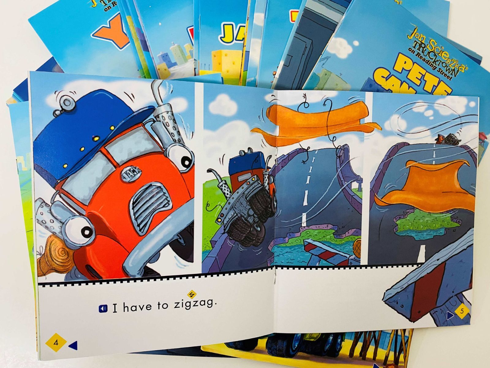 新品】Truck Town 36冊 トラックタウン 英語絵本 よくばりカード