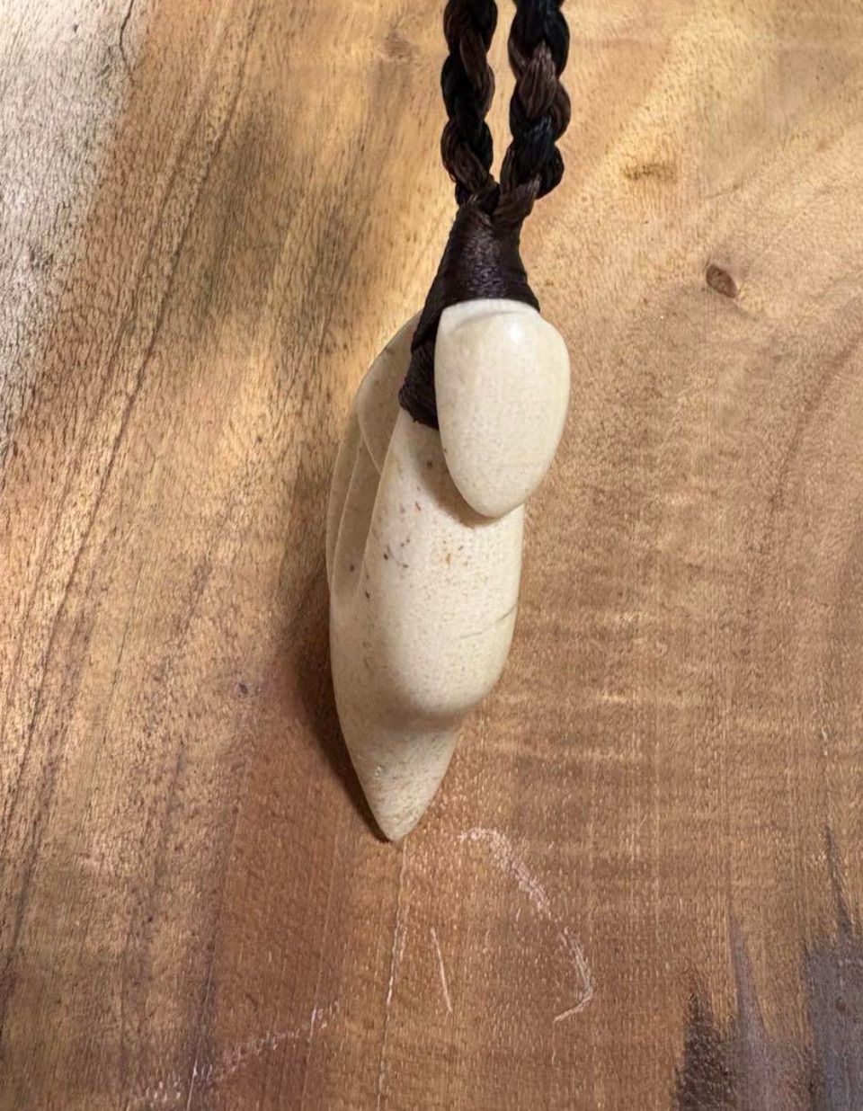 ボーンカービングネックレス