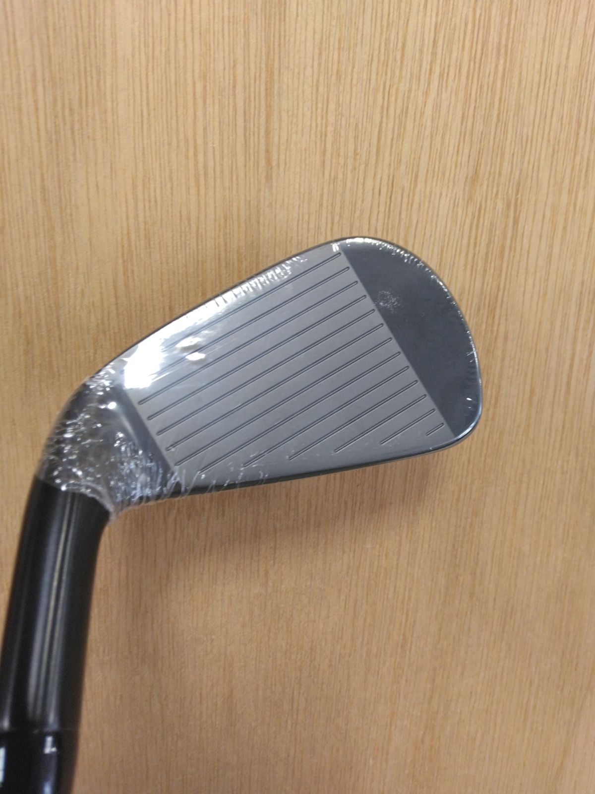 限定モデル【新品未使用】タイトリスト T150 BLACK アイアン 6本セット（#5-P） N.S.PRO MODUS3 TOUR 105 BLACKシャフト (新橋店）