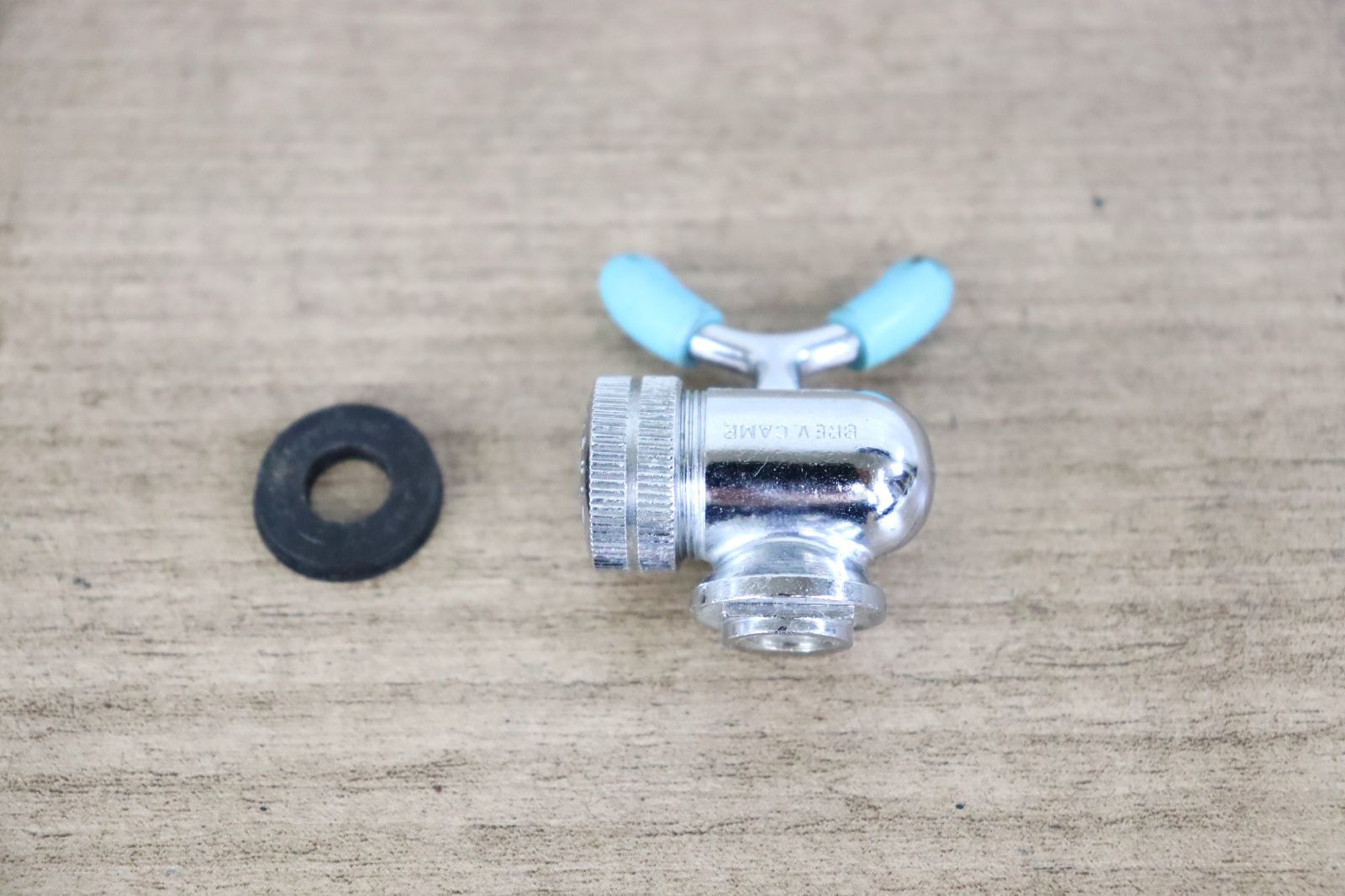 2　新品　レア　Campagnolo　カンパニョーロ　ポンプヘッド　純正パッキン付　ツノ付きアダプター　空気入れ　ビンテージ　カンパ　cicli17