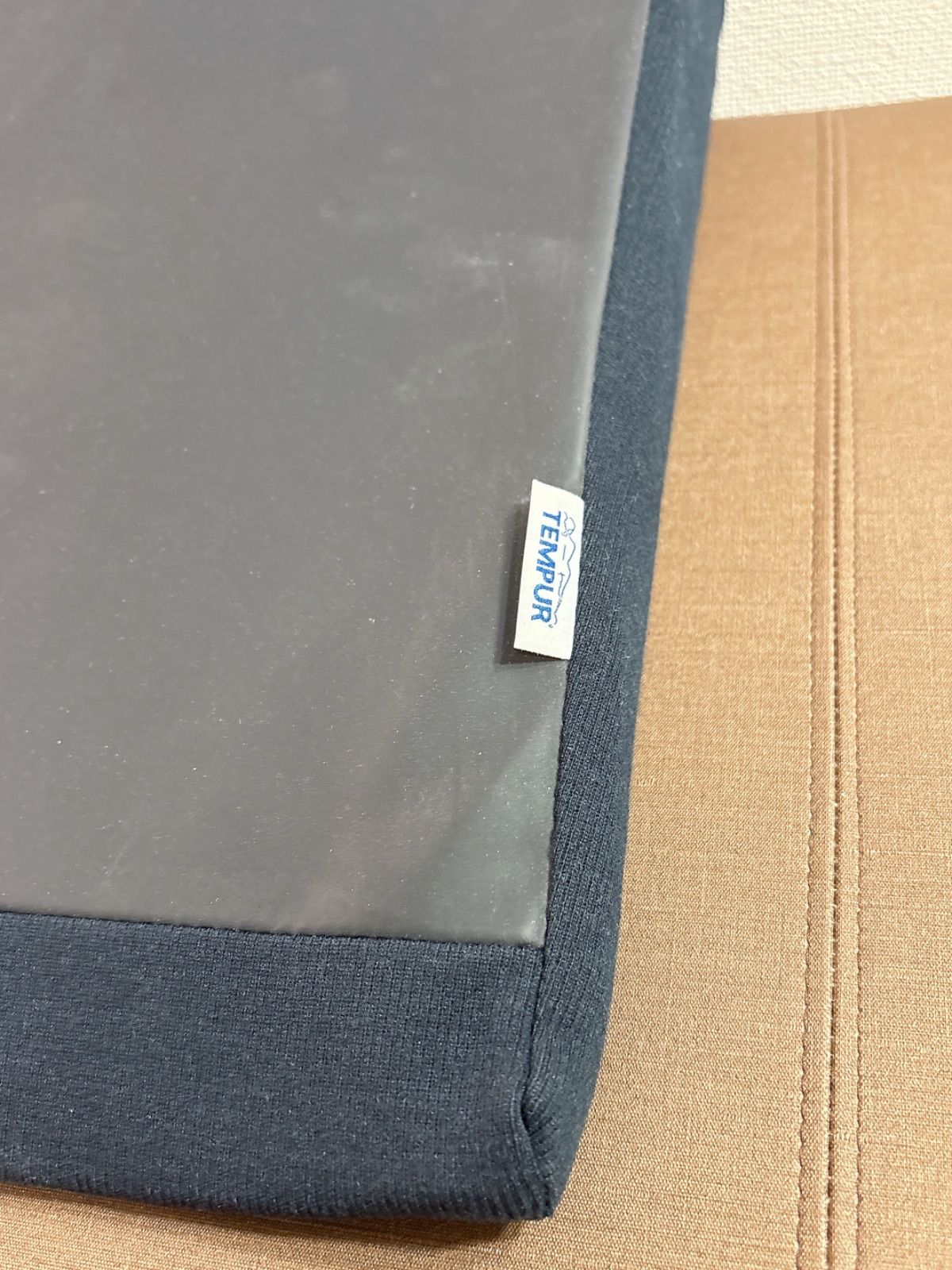 新品　TEMPUR シートウェッジ クッション ブルー 12600円相当 TEMPUR シートウェッジ クッション ブルー