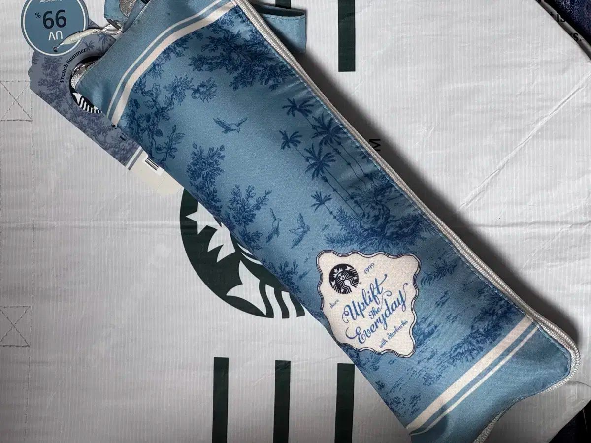 Starbucks スターバックス フランス語 夏 3 甘い ウヤンサン