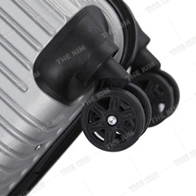 キャリーバッグ