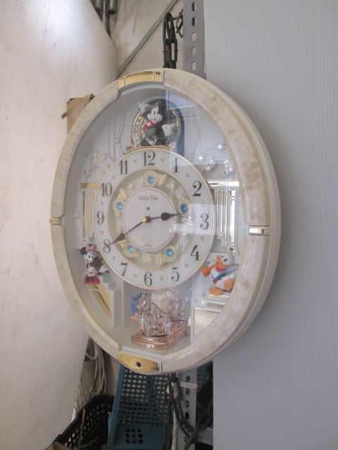 SEIKO Disney ミッキー＆フレンズ 壁掛からくり電波時計 FW580W メロディ付 0602DI 7AT-1S