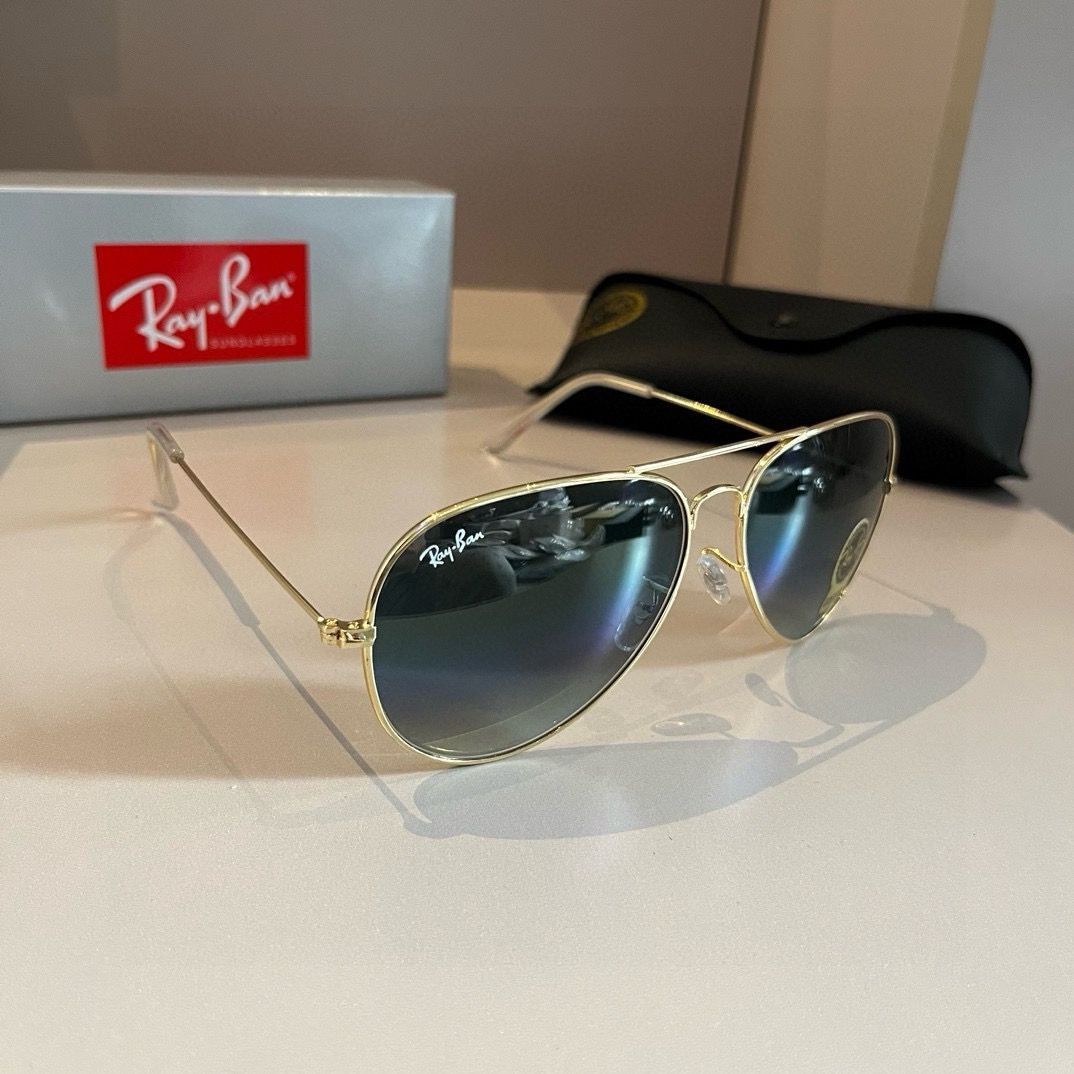 Ray Ban レイバン　RB3025 アビエーター　ティアドロップ