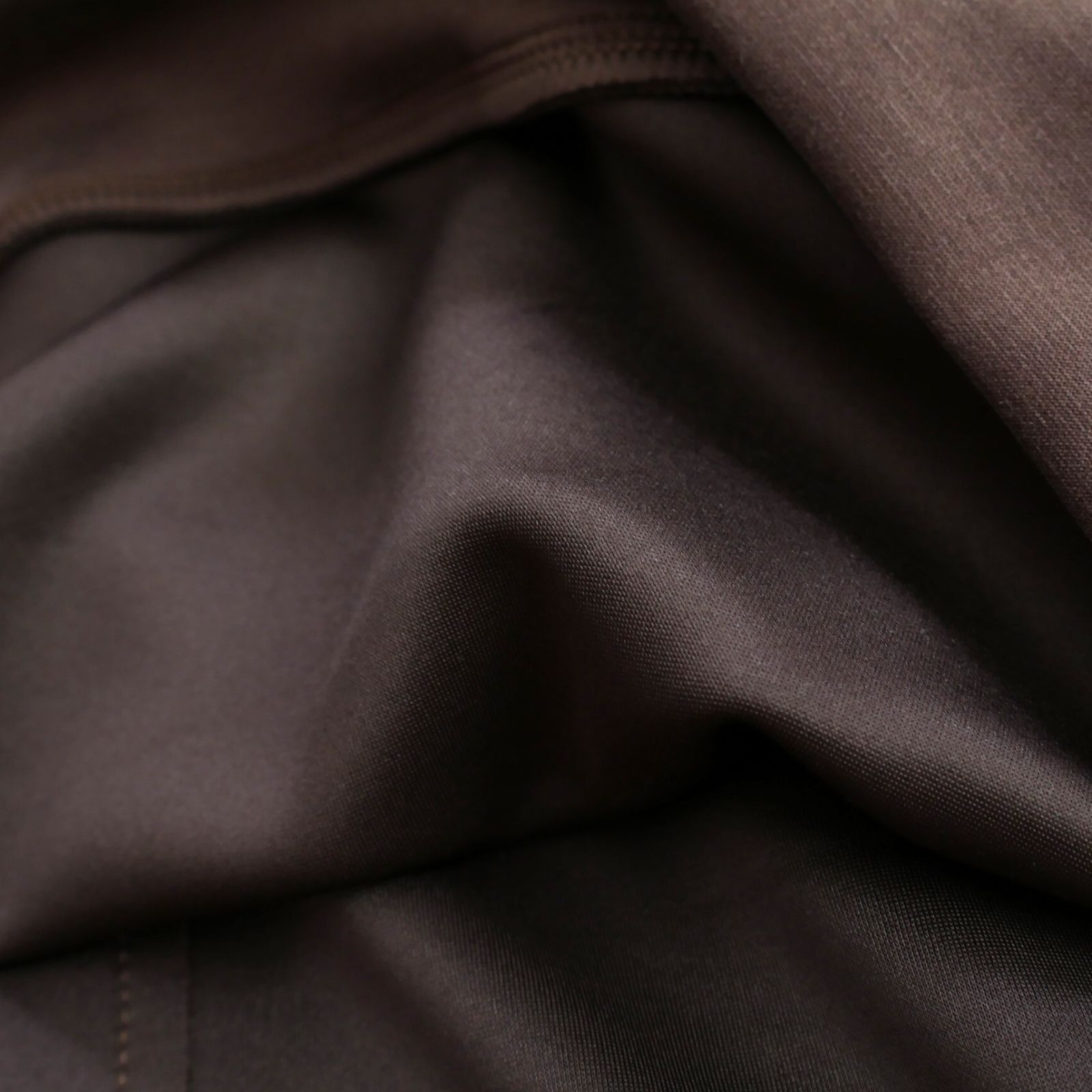 美しいマットな風合い イタリア製パーカー