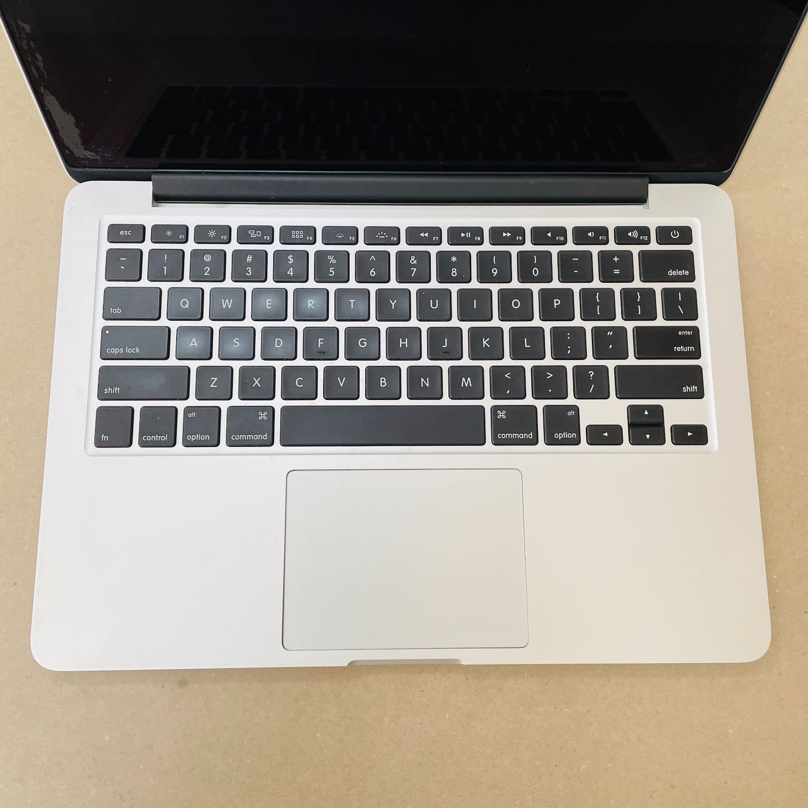 MacBook Pro 2013 13インチ i5 16GB SSD 512GB 充放電回数192回 US