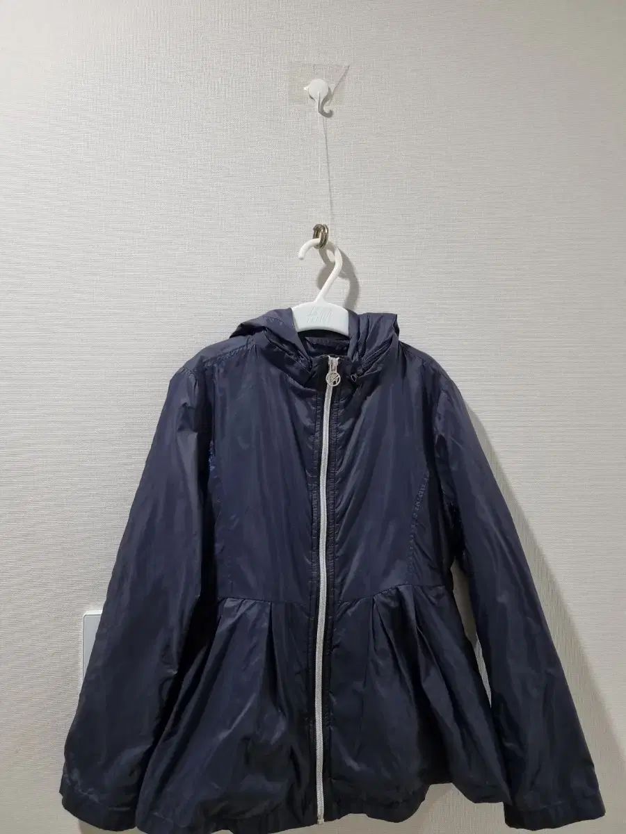 ARMANI アルマーニ ジュニア ネイビー フ フード ウィンドブレーカー