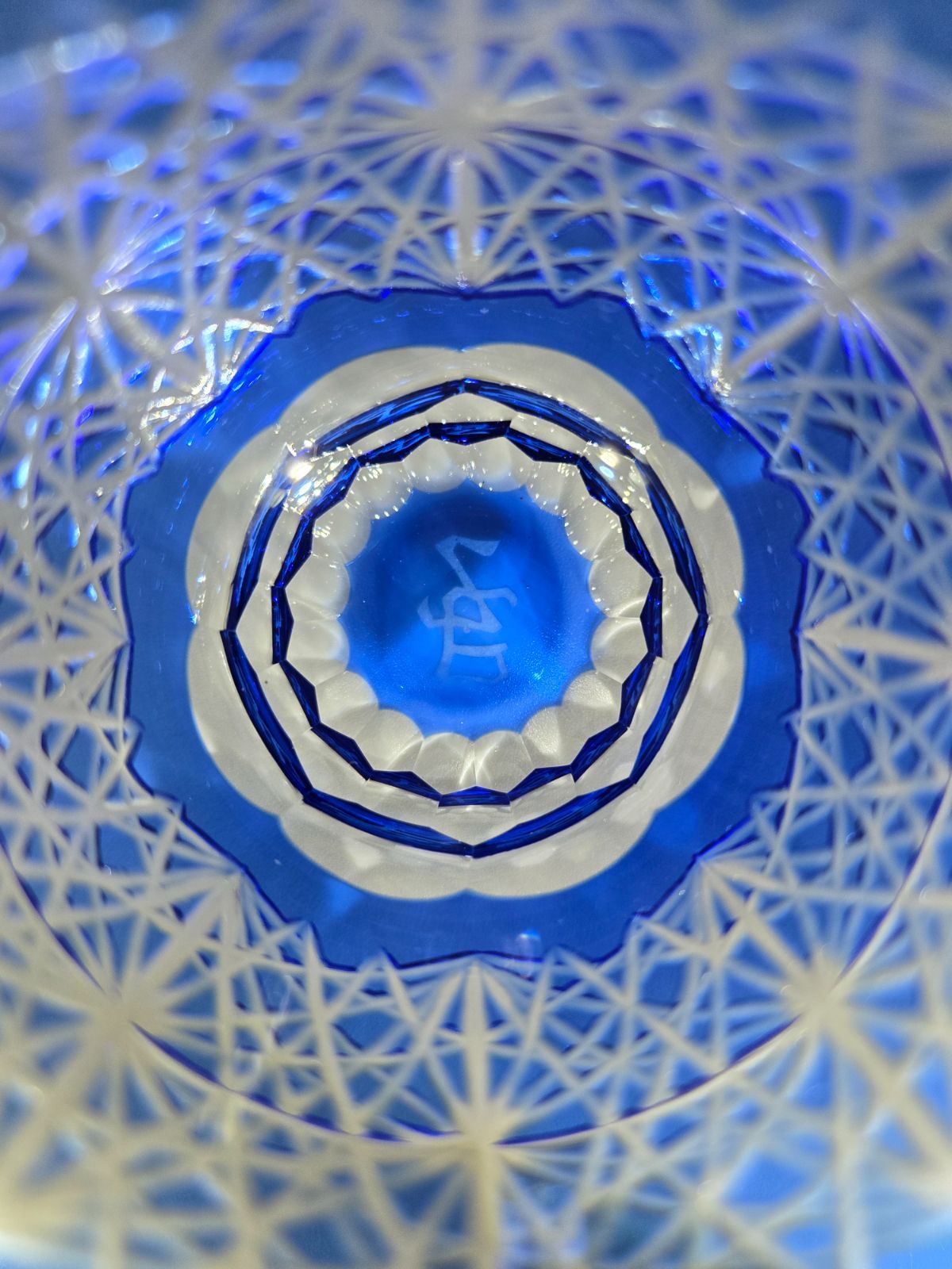 ガラス KALEIDO