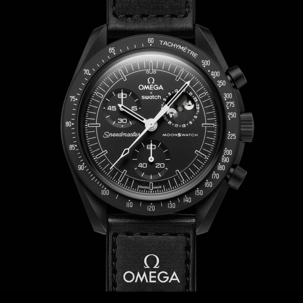 新品未使用 ムーンスウォッチ　オメガ　スヌーピー☆黒色☆MOON☆OMEGA Amazon | OMEGA × SWATCH Snoopy MOONSWATCH クリスマス ギフト