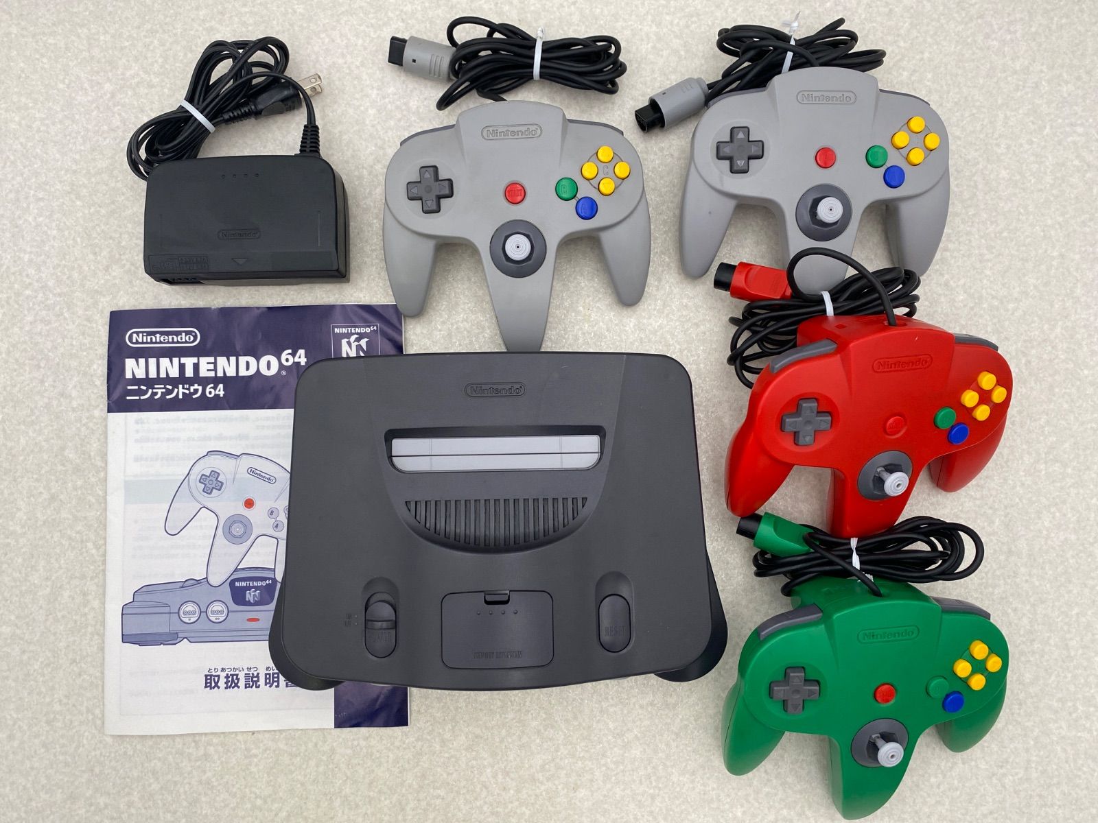 □美品 動作品 任天堂 NINTENDO64 ニンテンドー64 クリアブルー 本体 コントローラー□ Nintendo 64 本体 コントローラー など画像の通り（動作未確認）