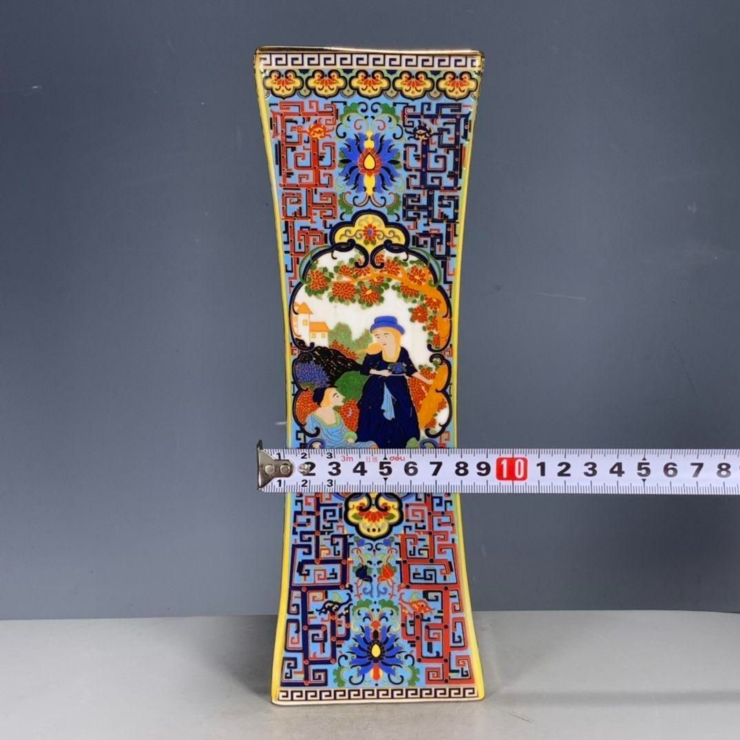 パステル蒔絵人物四角い花瓶 景徳鎮 陶磁器 装飾品 工芸品 美術