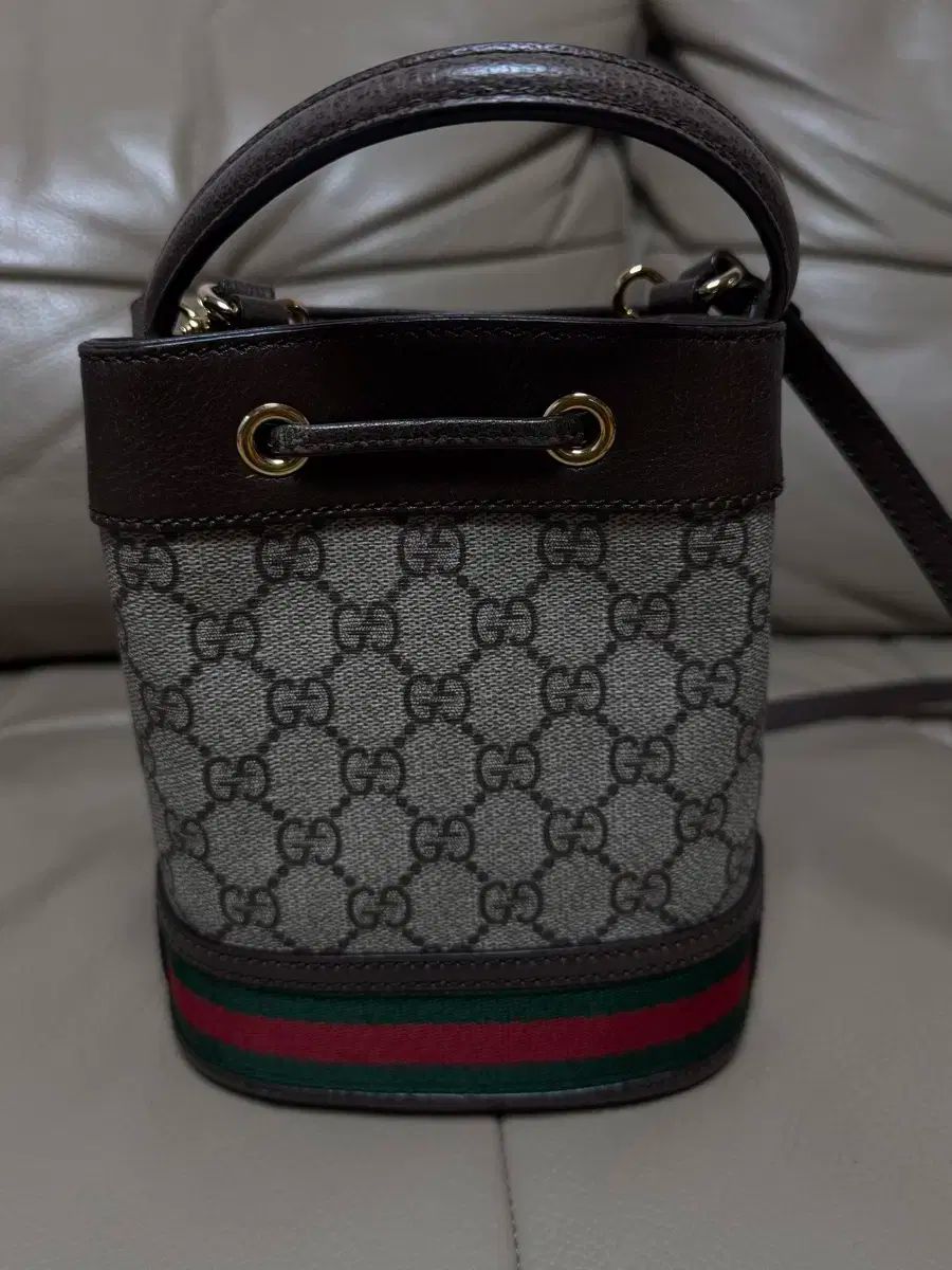 グッチ オフィディア ミニ バケットバッグ