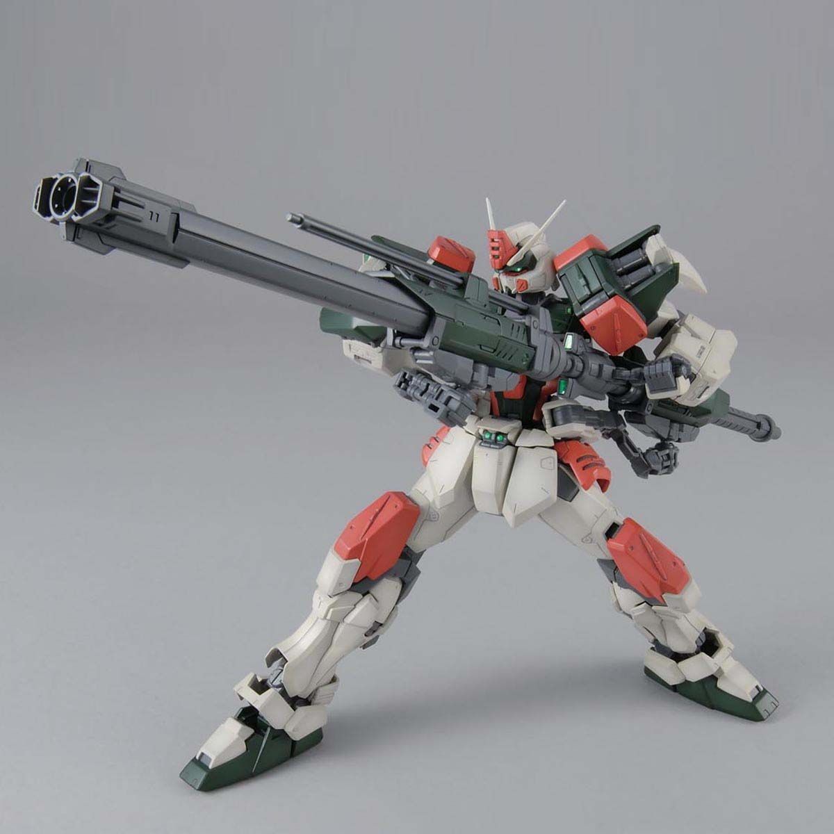BANDAI - (再販) MG 1/100 バスターガンダム 機動戦士ガンダムSEED(シード) プラモデル(5062906) バンダイスピリッツ ガンダム MG 1/100 バスターガンダム マスターグレード 12月