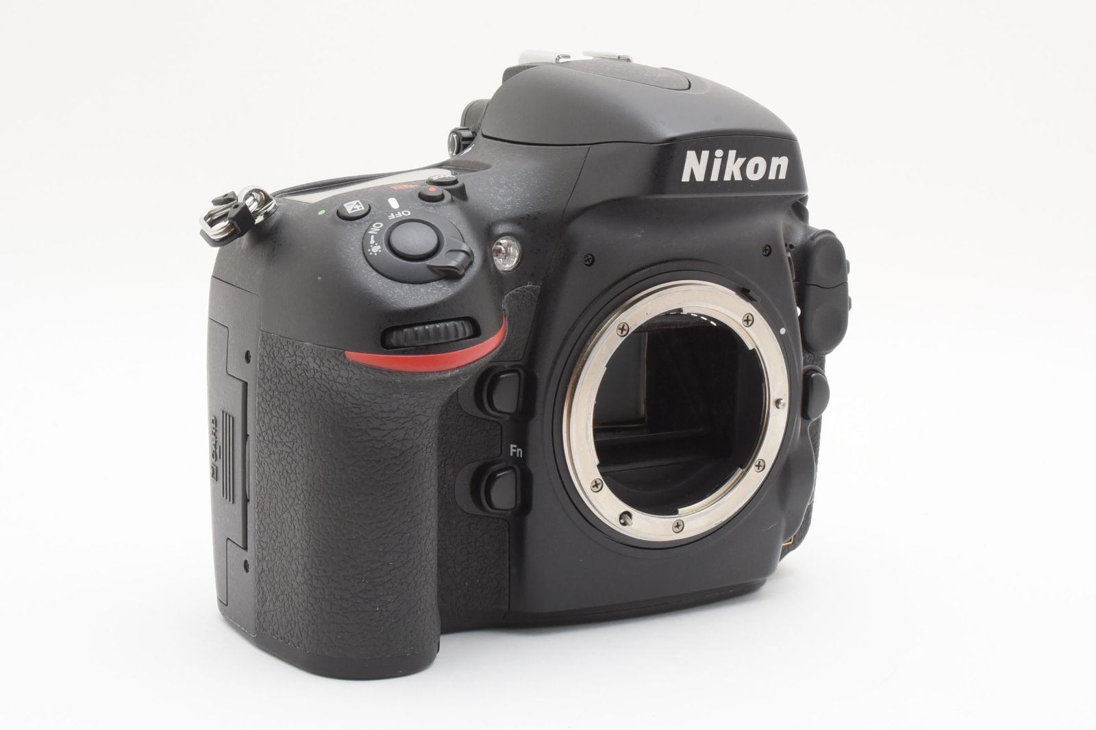 D800