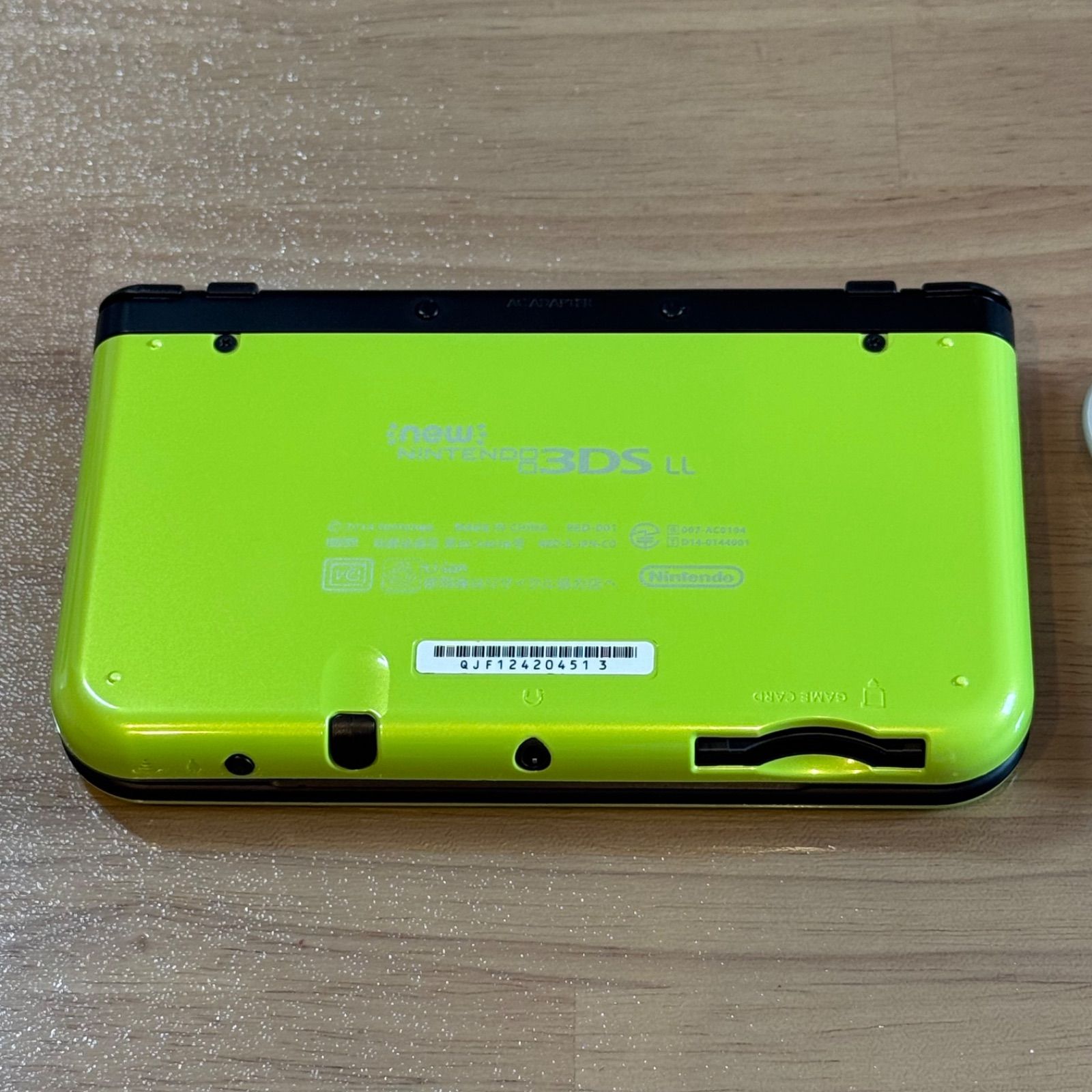 9-024【美品】Newニンテンドー3DS LL ライム×ブラック 上下IPS 9-024【美品】Newニンテンドー3DS LL ライム×ブラック 上下IPS