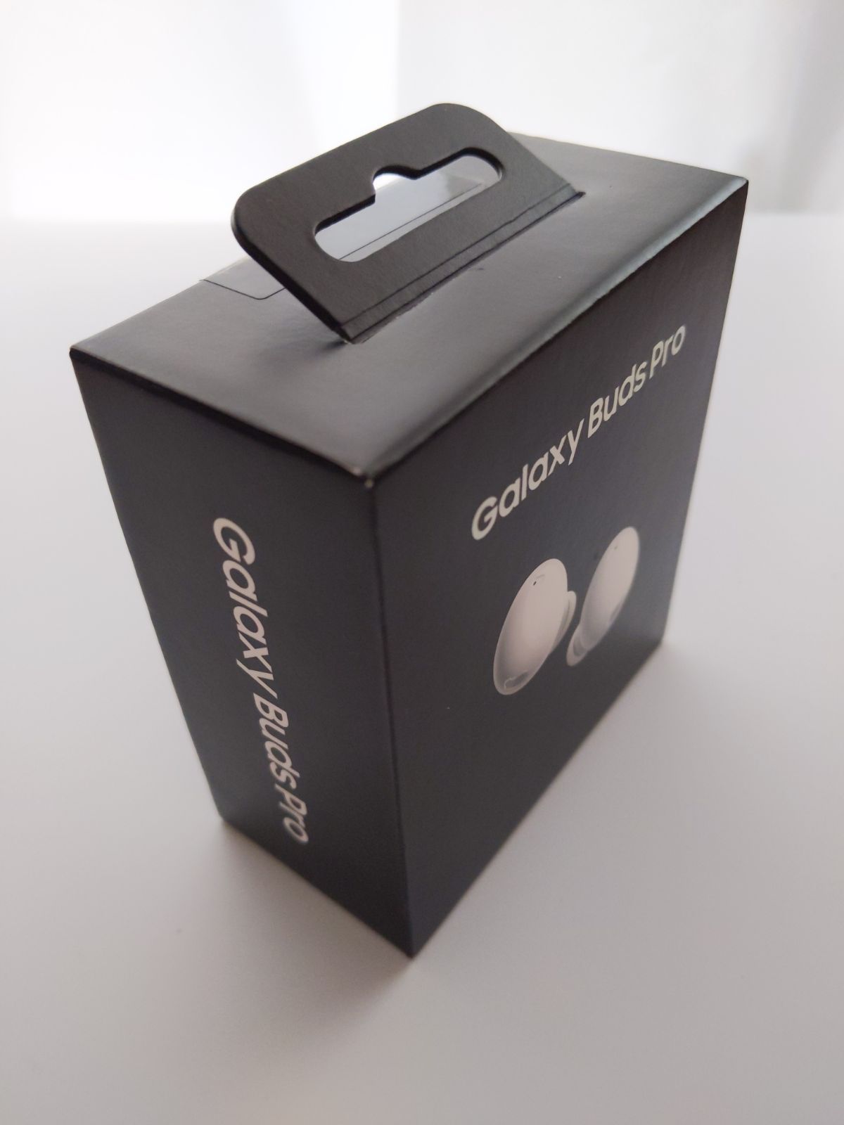 未開封品】Galaxy Buds Pro Phantom White - メルカリ