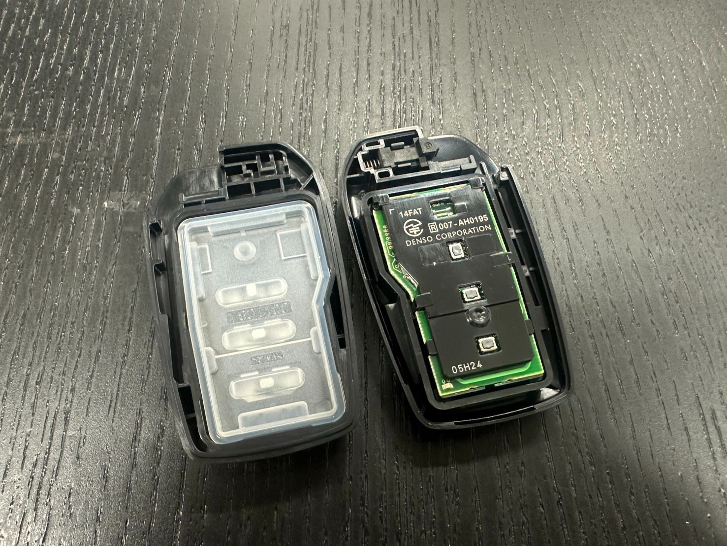 【美品】トヨタ スマートキー 007-AH0195 ヨタ ハリアー スマートキー MXUA80 007-AH0195 スペアキー