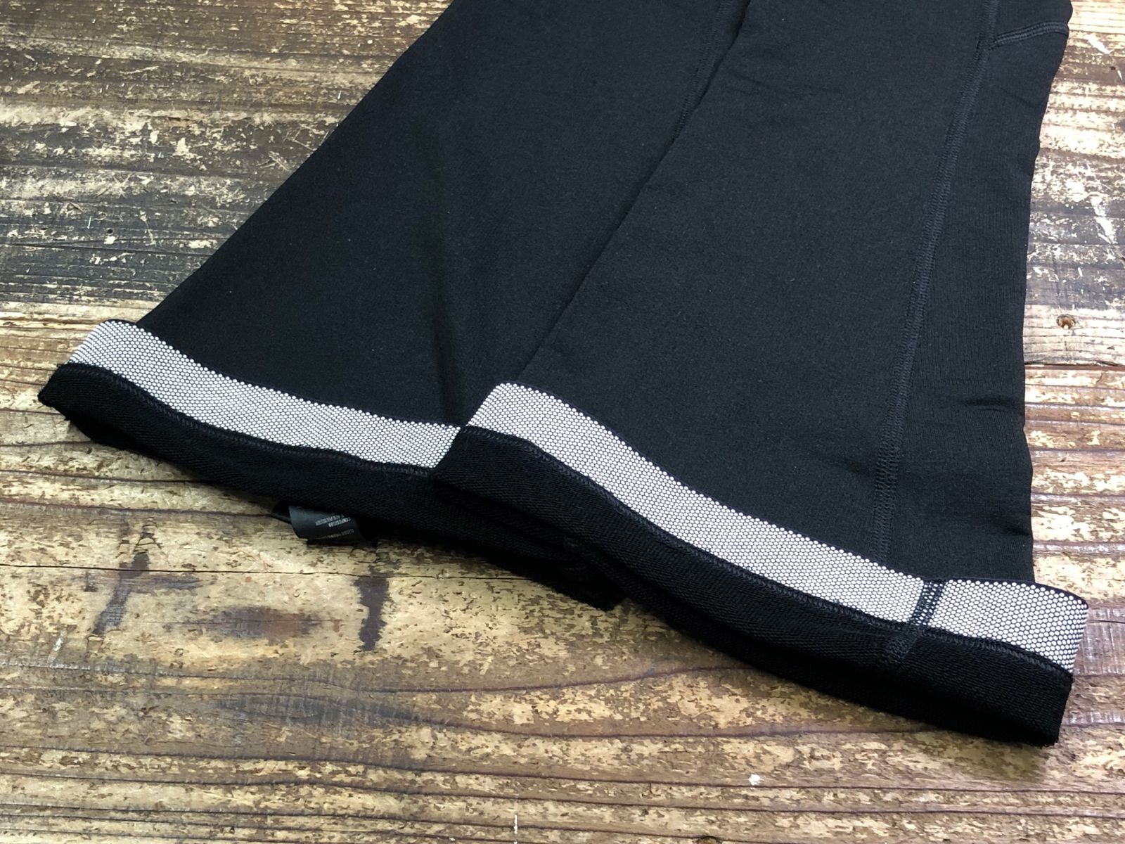 Rapha ブラック レッグウォーマー Mサイズ Amazon.co.jp: [RAPHA] ラファ Pro Team Leg Warmers プロチーム