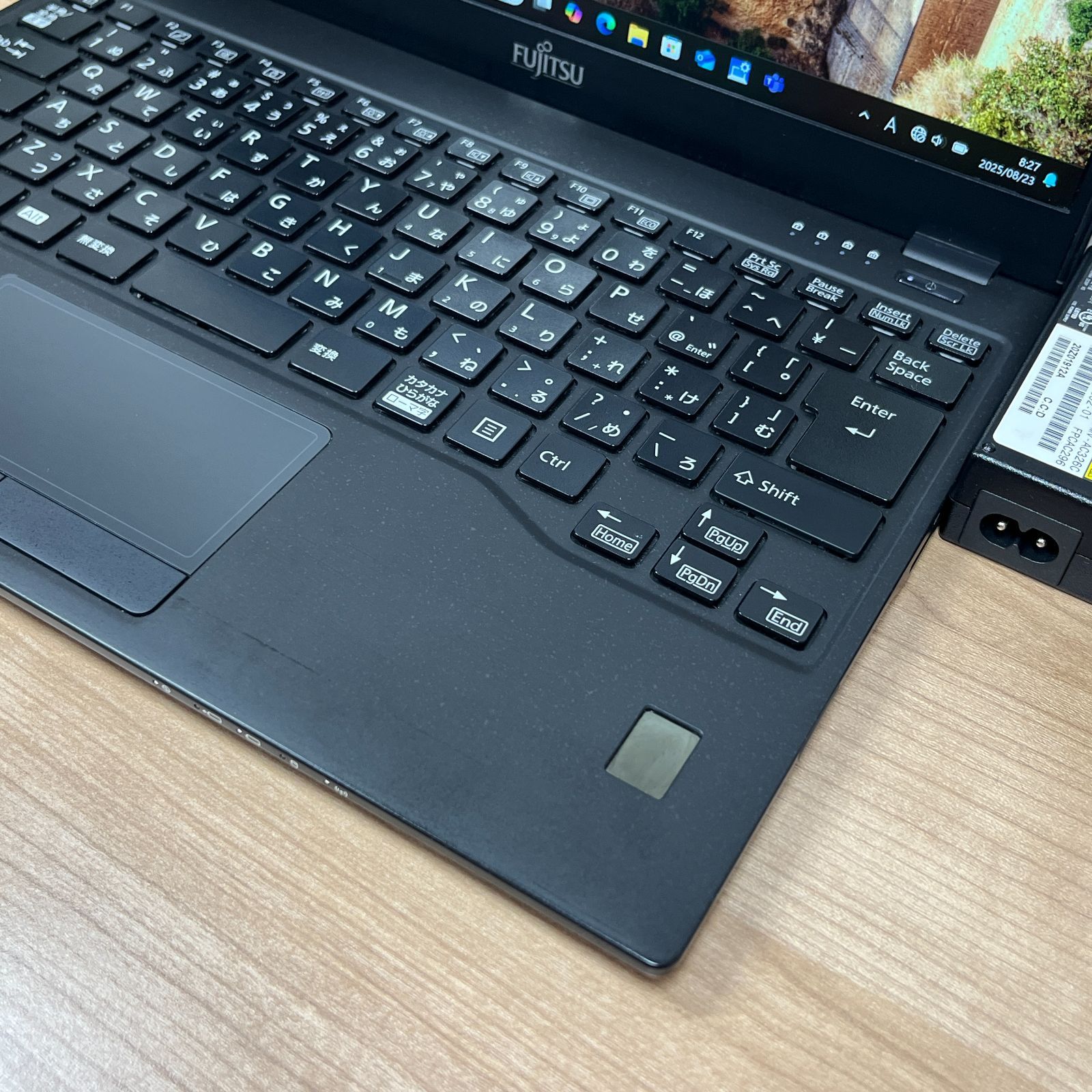 美品〉0842 富士通 LIFEBOOK U939B i5 8GB/SSD256GB 第8世代