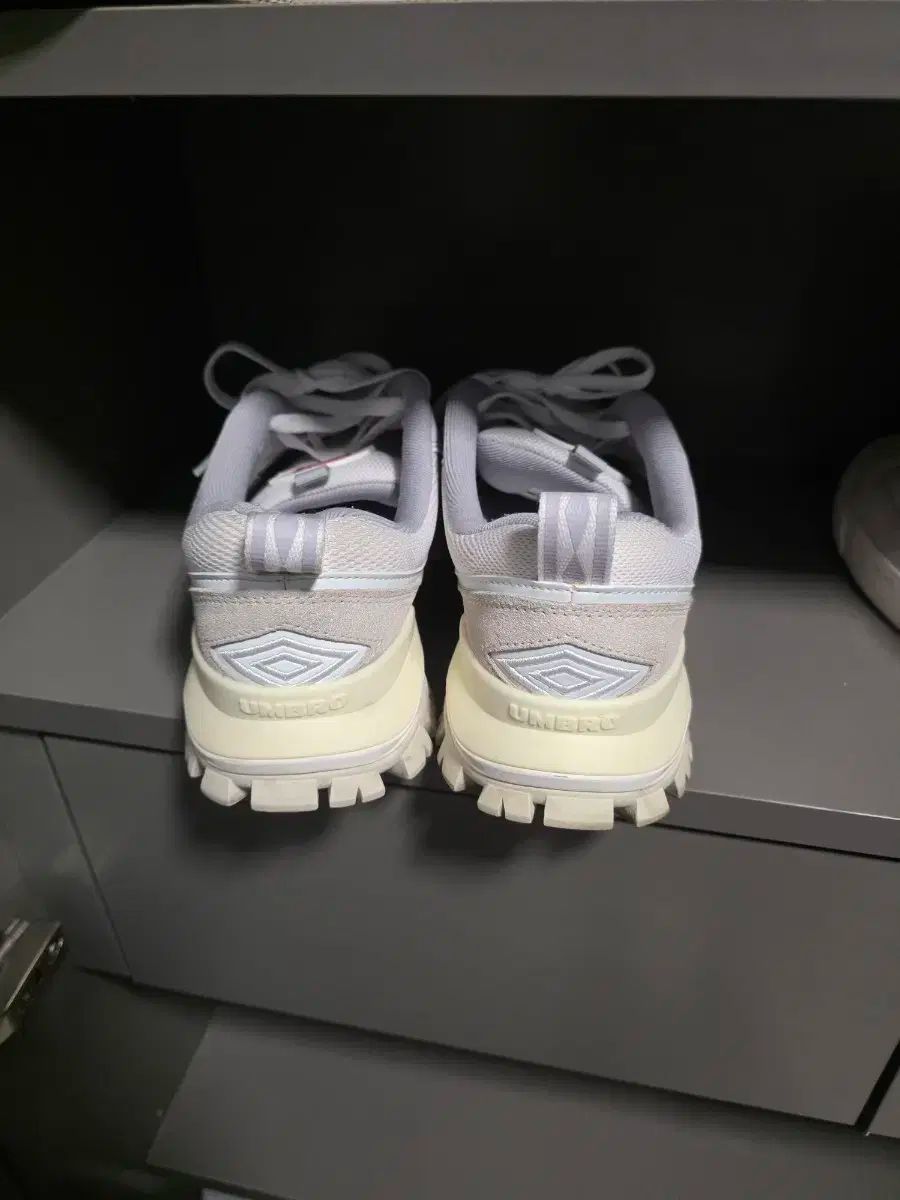 アンブロ バンピー スニーカー 260 OLIVEOS_COM_TR