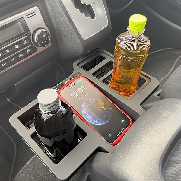 ハイエース フロントテーブル センターコンソール取付け カスタムパーツ フェリスヴィータ