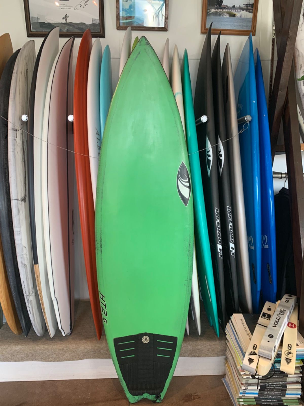 美品　SHARP EYE シャープアイHT2 5’8 DARK ARTS HT2.5 Surfboard | Sharp Eye Surfboards