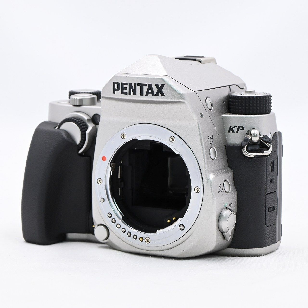 ペンタックス PENTAX KP ボディ シルバー デジタル一眼レフカメラ【中古】