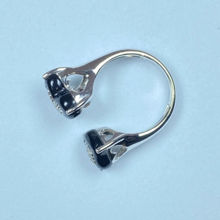 希少】18KWG ダブルハート ダイヤモンド リング 0.15ct - メルカリ