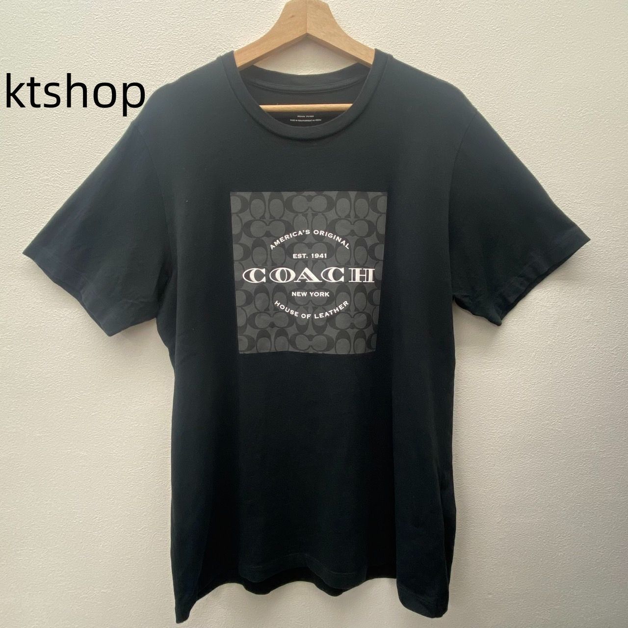 公式】シグネチャー スクエア Tシャツ COACH X PEANUTS