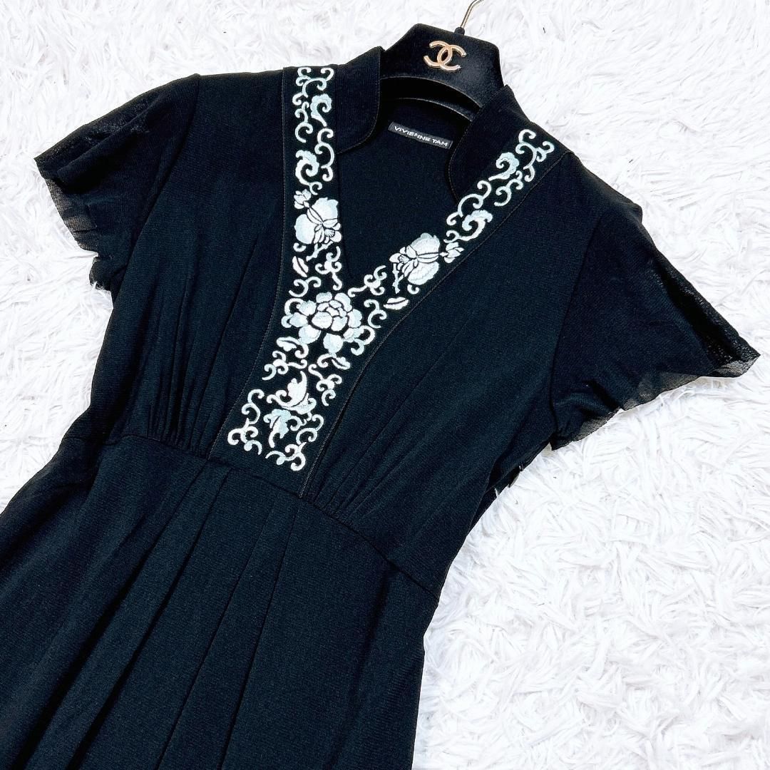 美品】ヴィヴィアンタム 花柄刺繍 半袖ストレッチワンピース 伸縮素材  