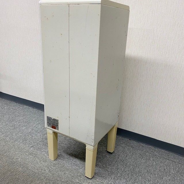 昭和レトロ タイガー魔法瓶工業 コメスター 米びつ - メルカリ