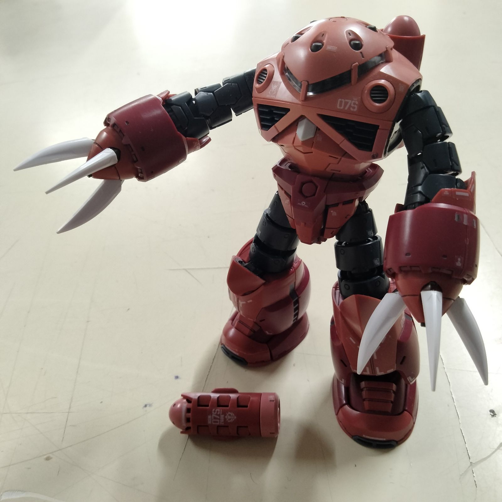 受注生産　シャア専用ズゴック　ガンダム BANDAI HGUC 1/144 シャア専用ズゴック 機動戦士ガンダム