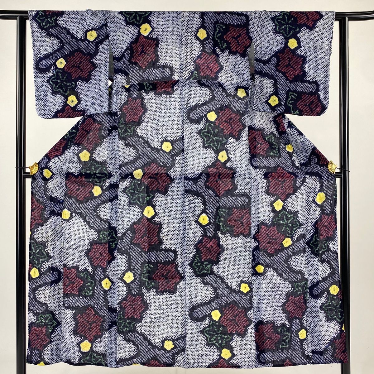 浴衣 身丈151cm 裄丈62cm S 絞り浴衣 枝花 紺色 綿 名品