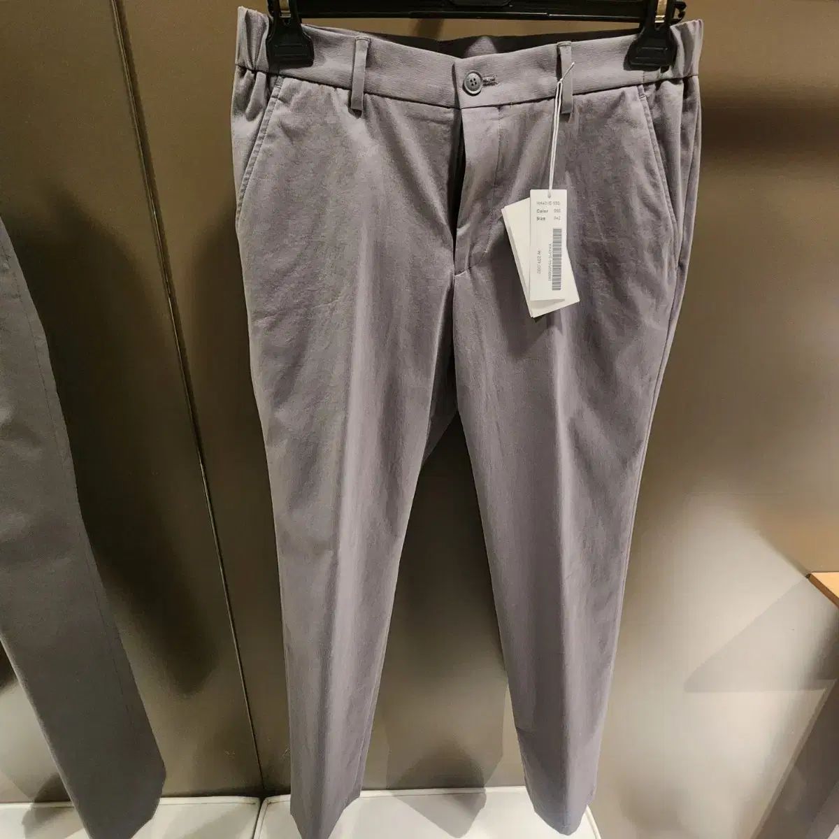 チノパンツ