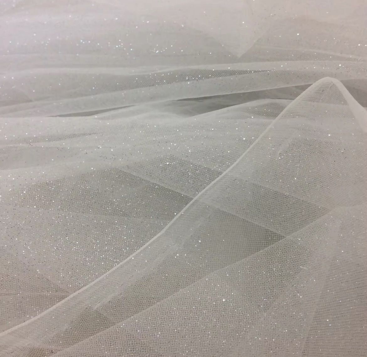 気に入る 再入荷‼︎ 星の輝き キラキラ超ロングベール グリッター仕上げ 総丈4m以上