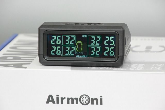 【送料無料】エアモニ4（Airmoni 4）4輪タイプ/タイヤ空気圧監視システム取り付け簡単タイヤの状態がリアルタイムに一目でわかる！