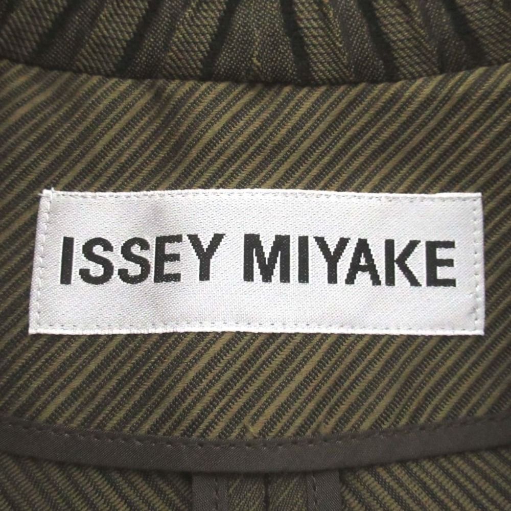 ISSEY MIYAKE - 美品 ISSEY MIYAKE イッセイミヤケ 3D スチームストレッチ プリーツ デザイン テーラードジャケット IM61FD002 2サイズ オリーブ カーキ系 レディース 古着 中古 USED ISSEY MIYAKE - 美品 ISSEY MIYAKE イッセイミヤケ 3D スチーム