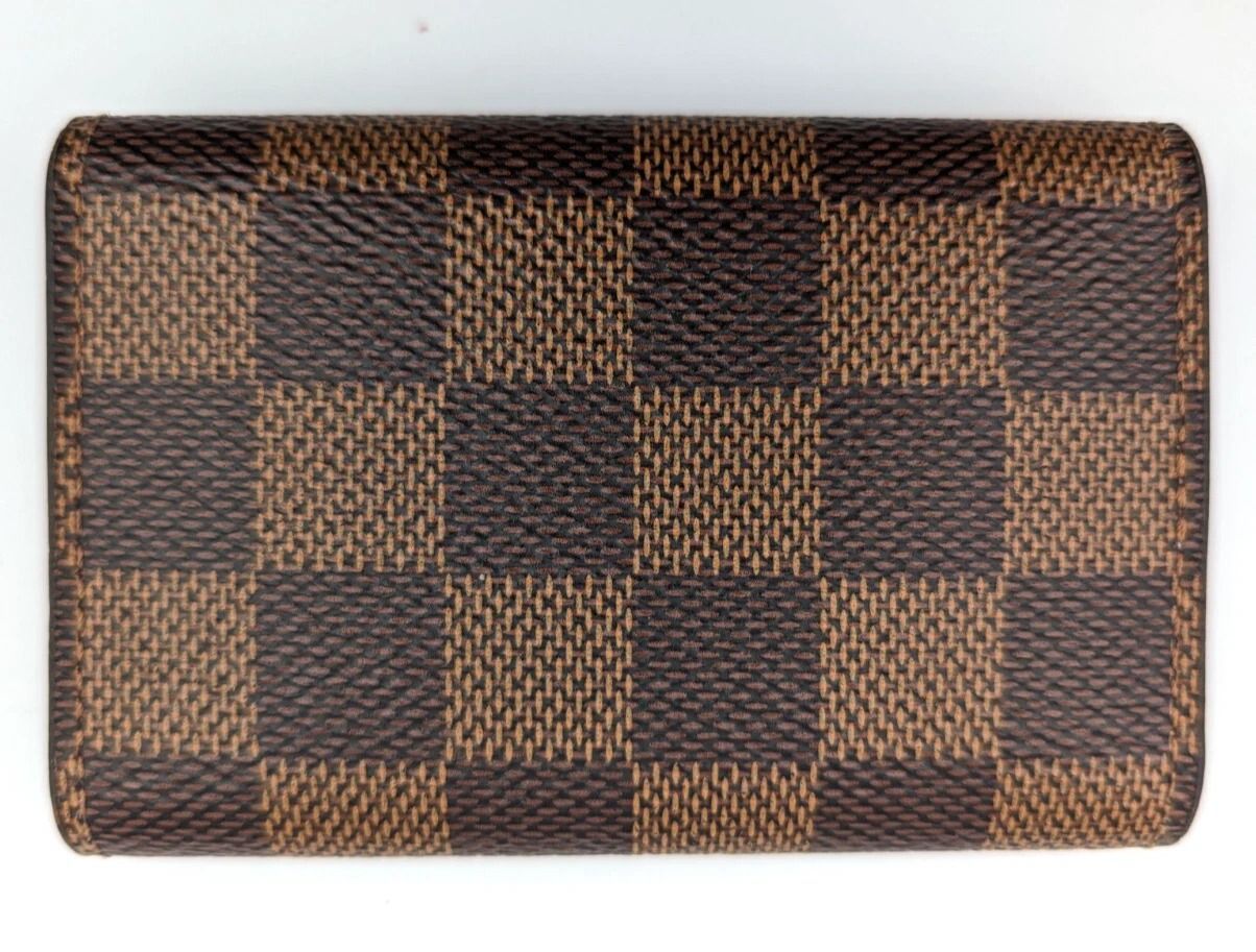 VUITTON