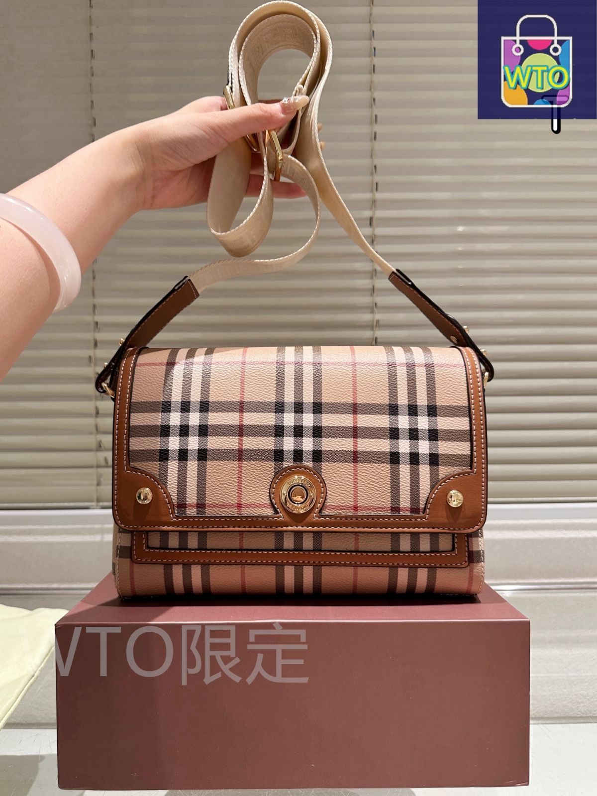 今日特価】Burberry バーバリー クラシック メッセンジャー