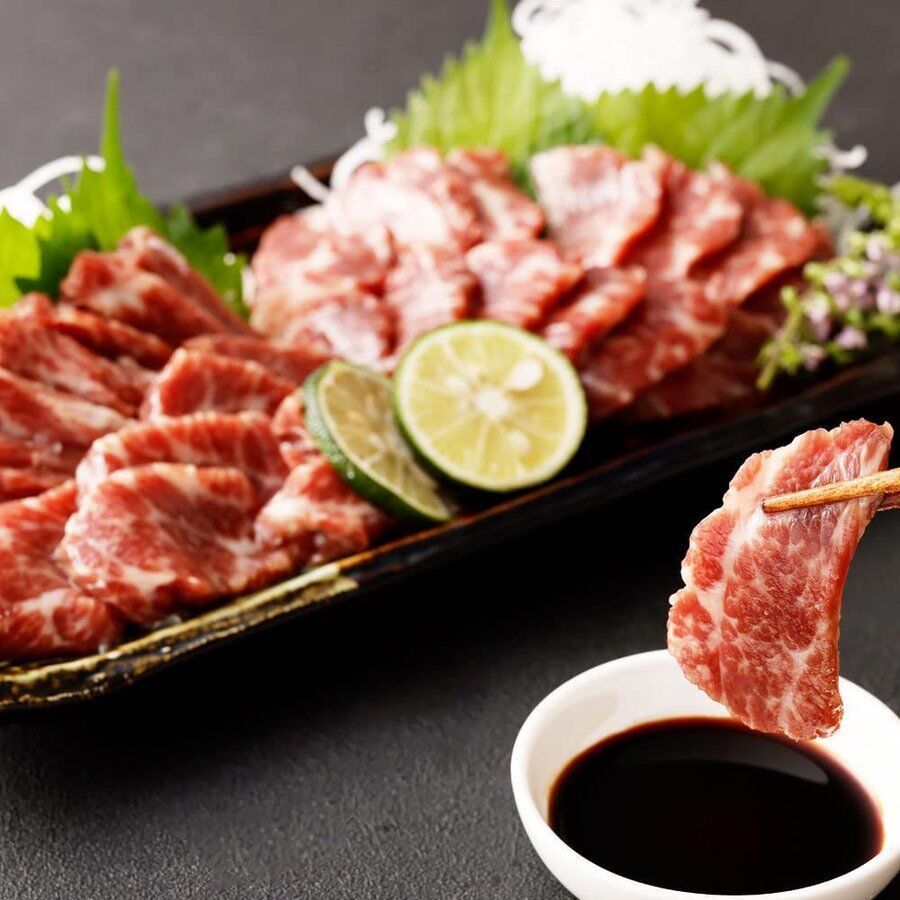 馬刺し 国産 上霜降り 約500g+ 赤身 約500g 　合計約1kg  馬肉