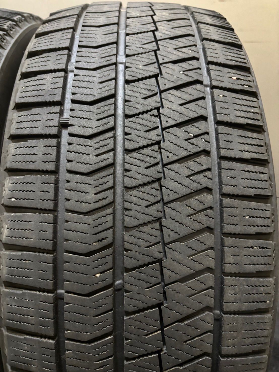 225 40R18 BRIDGESTONE VRX2 19年製 スタッドレス 4本 ブリヂストン ブリザック 南5-K236