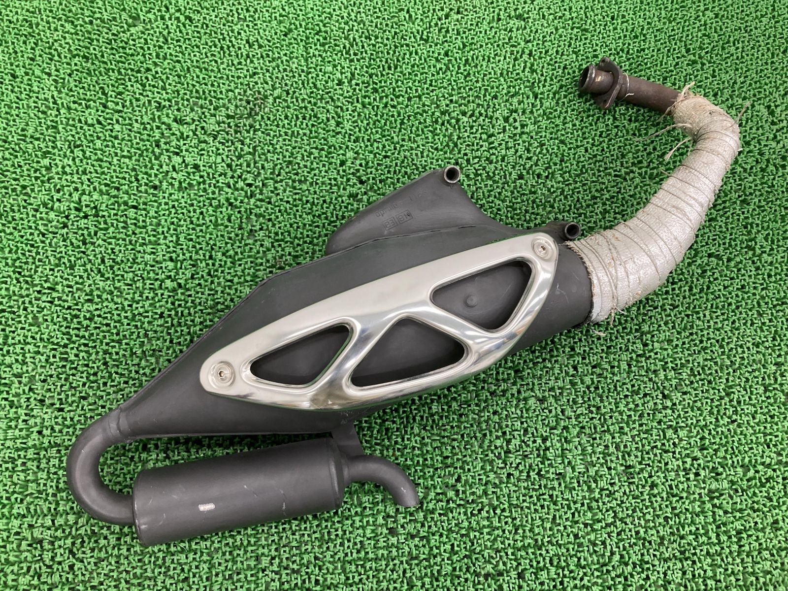 Aprilia SR50R 純正マフラー ウェビックガレージセール | アプリリア SR50R 純正マフラー