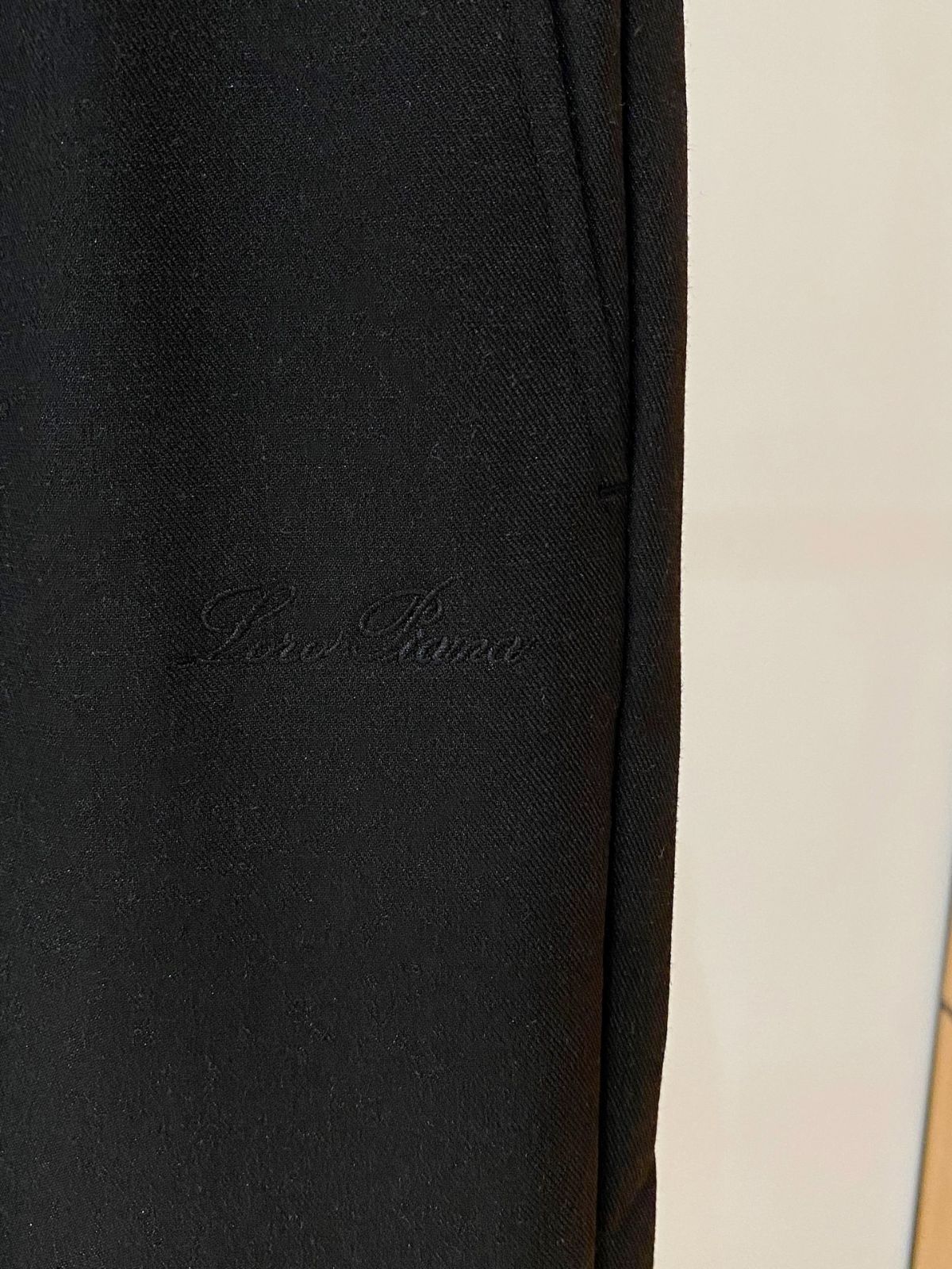 ストレートフィット