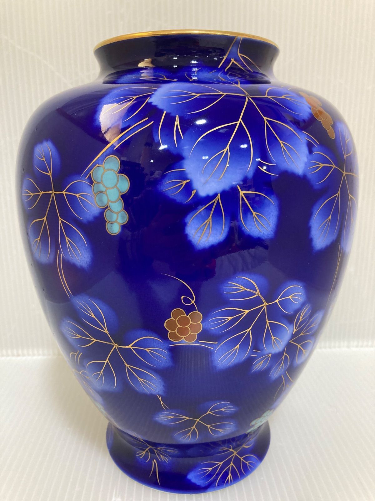 深川製磁 瑠璃 葡萄 金彩 花瓶 - メルカリ