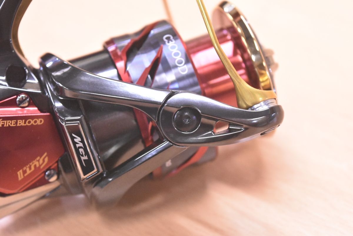 シマノ 24 BB-X テクニウム ファイアブラッド C3000DXXG S 左 シマノ 24 BB-X テクニウム ファイアブラッド C3000DXG SL 左ハンドル