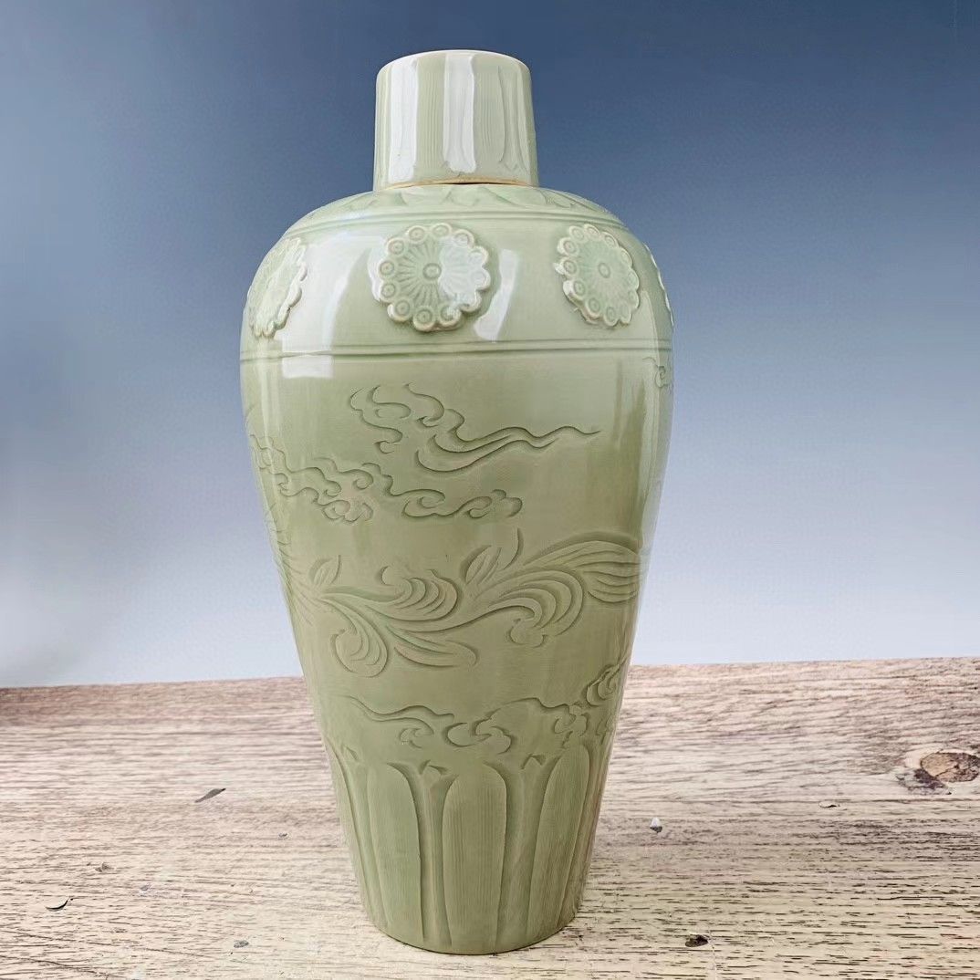 中国古美術・旧蔵の磁器・钧瓷石榴瓶・置物_賞物 中国古美術・旧蔵の磁器・钧瓷石榴瓶・置物_賞物